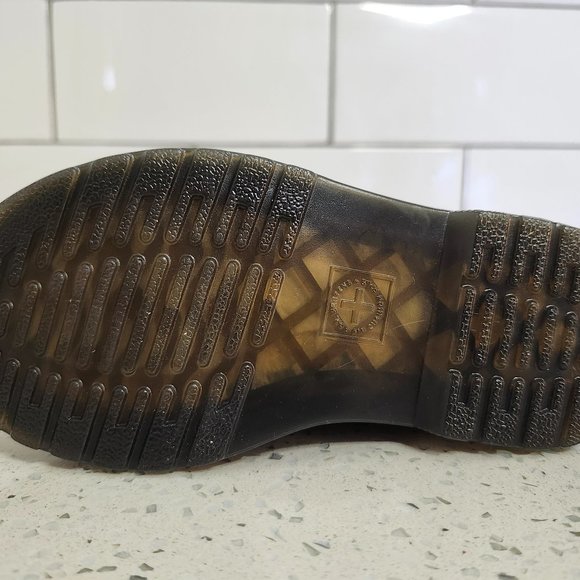 Doc Martin boots - Picture 1 of 4